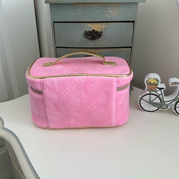 New Juicy Couture Makeup Bag - Picture 2 of 3